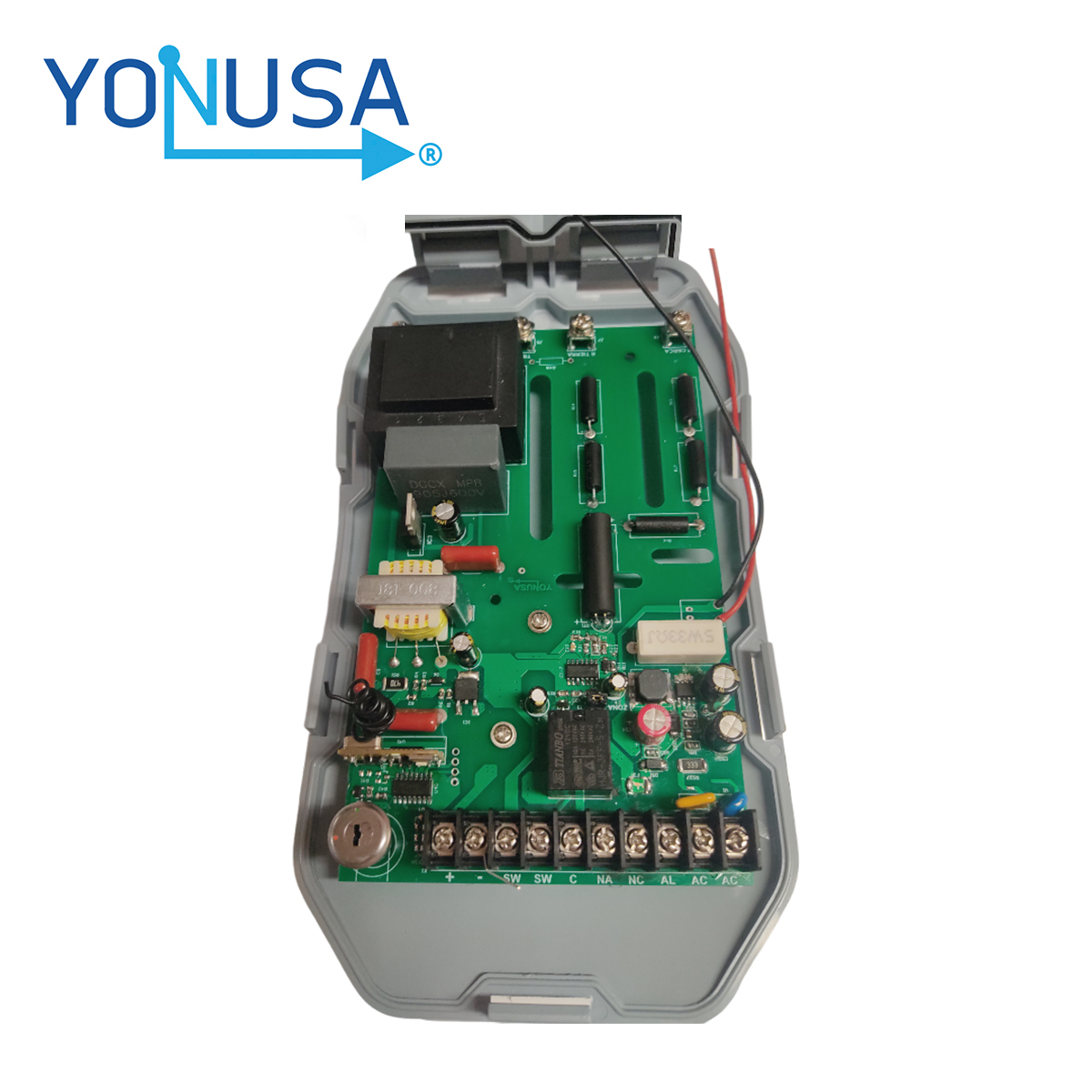 Energizador Para Cerca Electrificada Hs Yonusa. Cubre 500 Metros Lineales O 100 Metros En 5 Lineas. Incluye Control Remoto (encendido / Apagado). Compatible Con Modulo Wifi Yonusa.